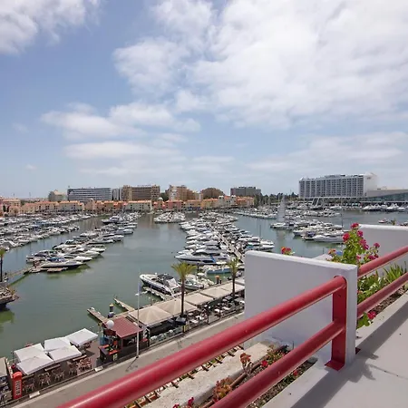 Marina Penthouse Luxury Apartment *