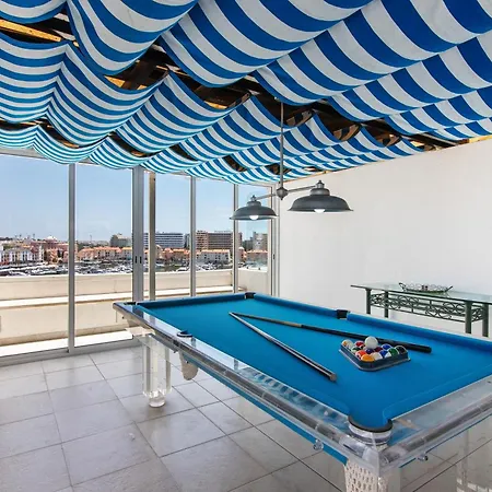 Marina Penthouse Luxury