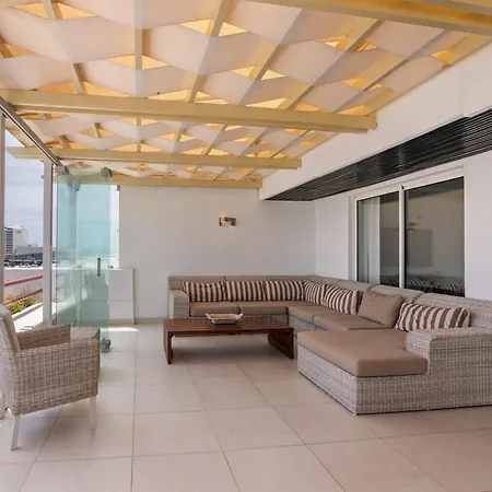 Marina Penthouse Luxury *