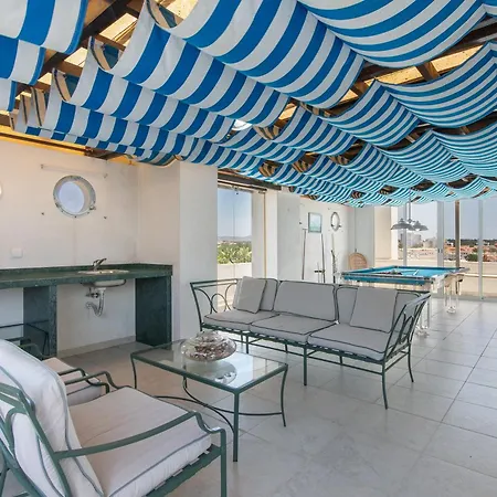 Marina Penthouse Luxury